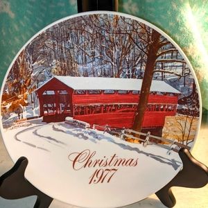 Vintage David Coolidge collectable Christmas plates.